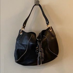 Beautiful leather henri bendel shoulder bag